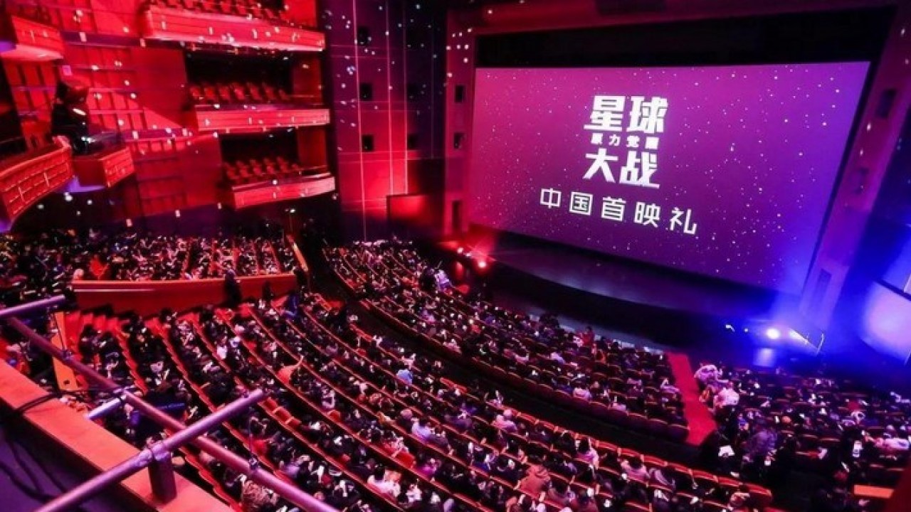 China reabre mais de 500 cinemas após queda de casos de coronavírus