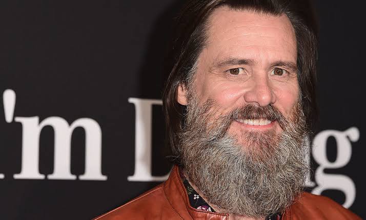 Jim Carrey vai mostrar o crescimento de sua barba durante a quarentena