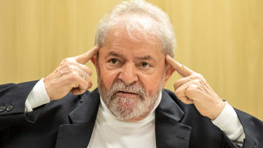 Ator de ‘La Casa de Papel’ diz ‘Lula livre’ em entrevista e ex-presidente aprova