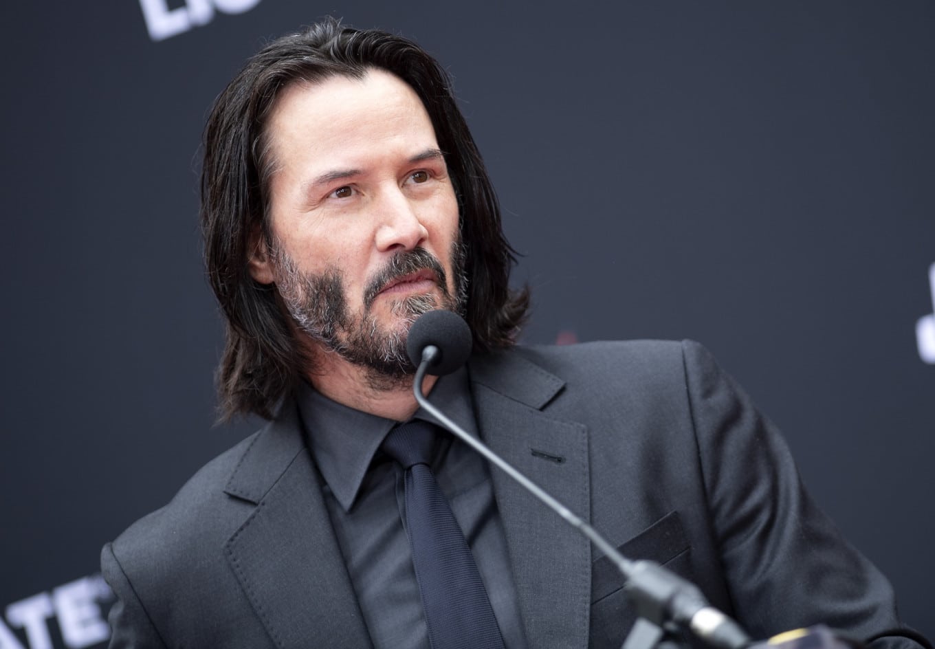 Dublê de Keanu Reeves diz que todos os elogios sobre o astro são 110% verdadeiros