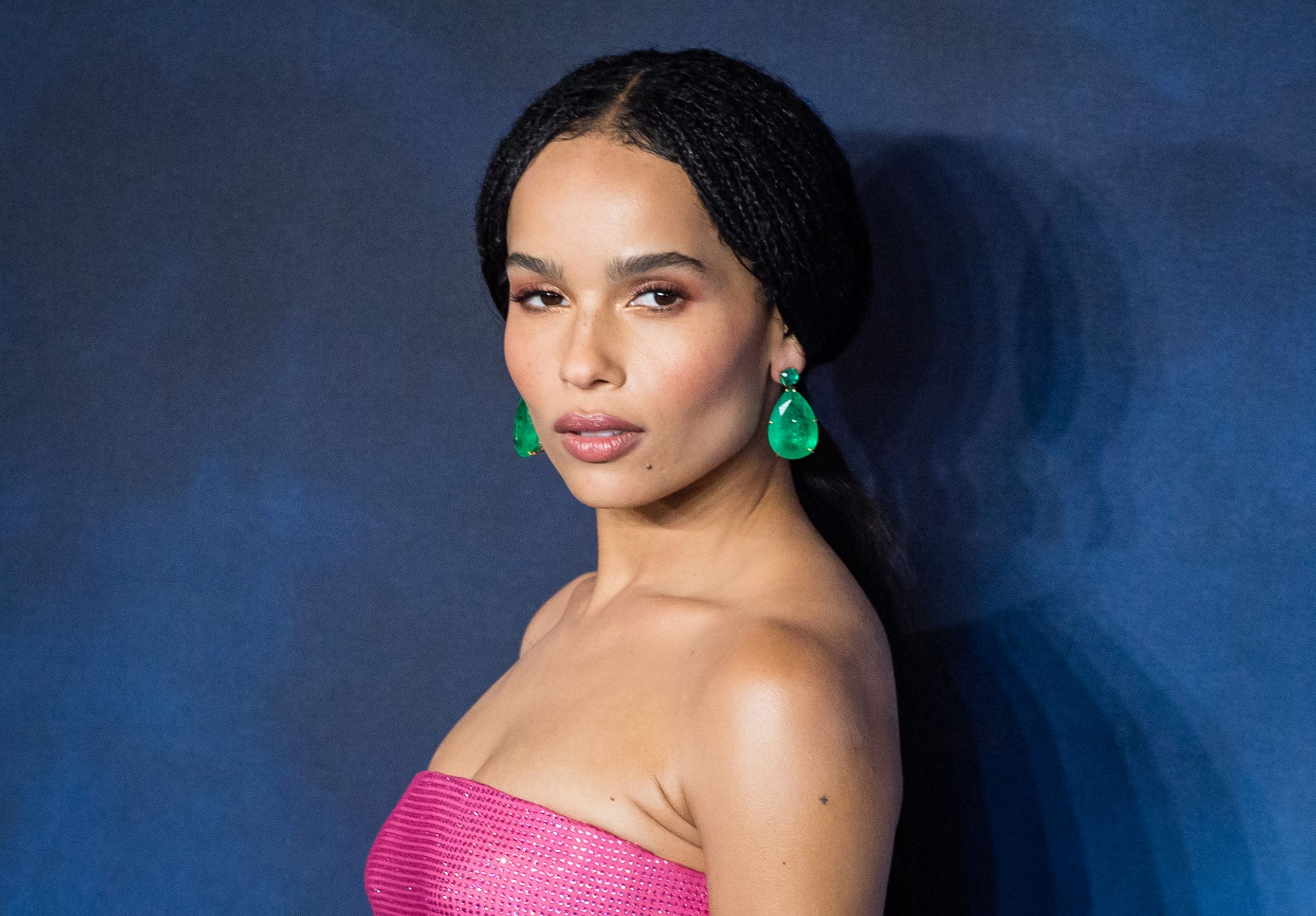 Zöe Kravitz elogia traje traje da Mulher-Gato de novo filme do Batman