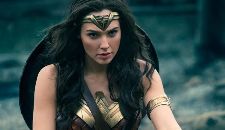 Gal Gadot incentiva assistir ‘Mulher-Maravilha 1984’ nos cinemas