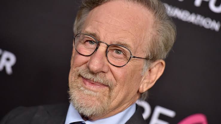 Após ameaças de morte, Steven Spielberg consegue ordem de restrição