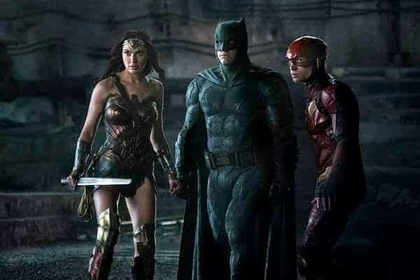 Diretora de Mulher-Maravilha detona Liga da Justiça e elogia Zack Snyder