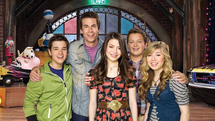 Revival de iCarly ganha a primeira foto e tudo indica que filmagens começaram; confira!