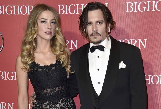 Johnny Depp acusa Amber Heard de ter embolsado 37 milhões de doações