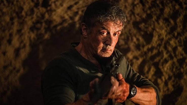 Filme de super-herói com Sylvester Stallone ganha a primeira imagem oficial