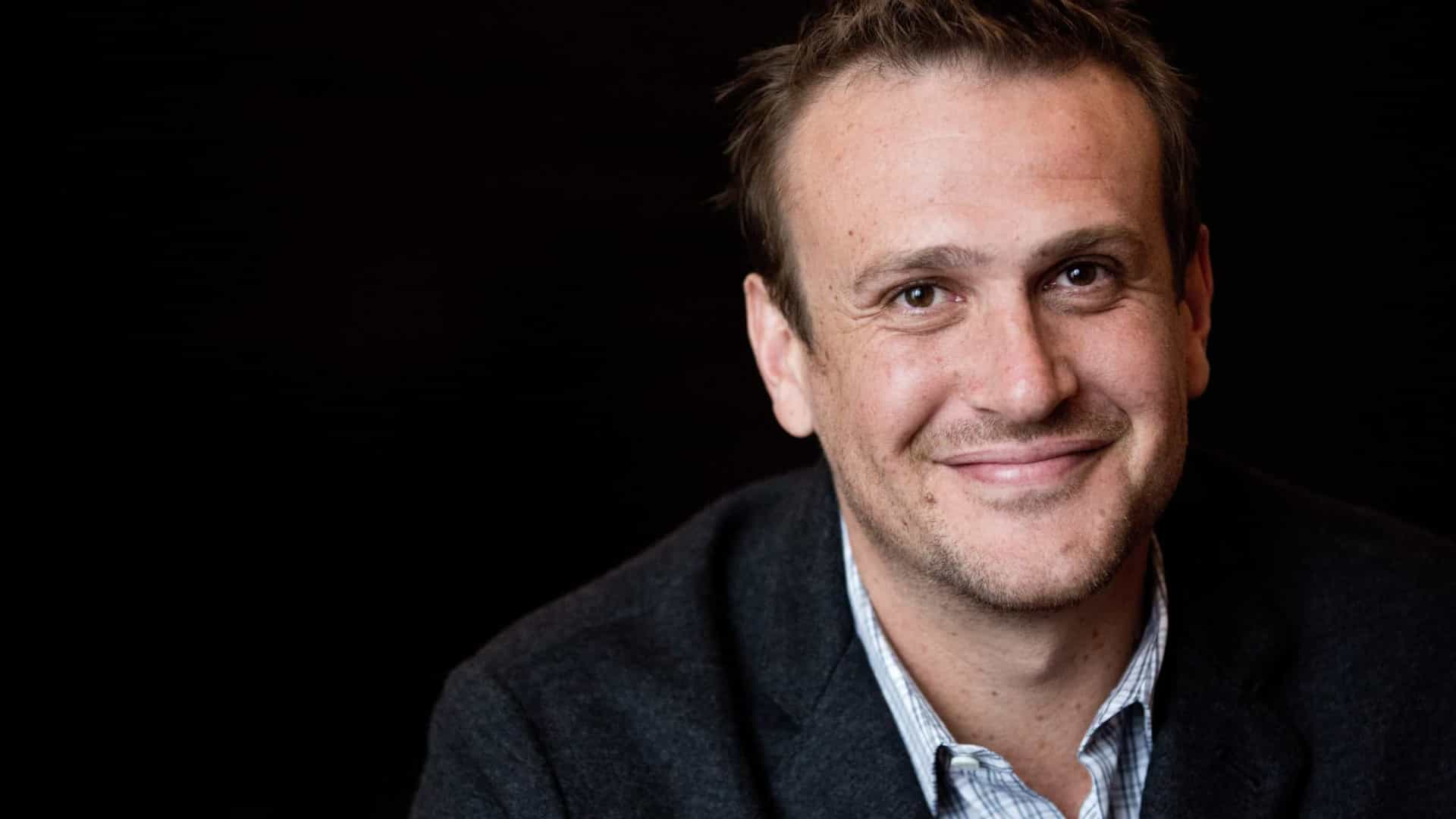 Em entrevista, Jason Segel relembra início da carreira em Freaks and Geeks