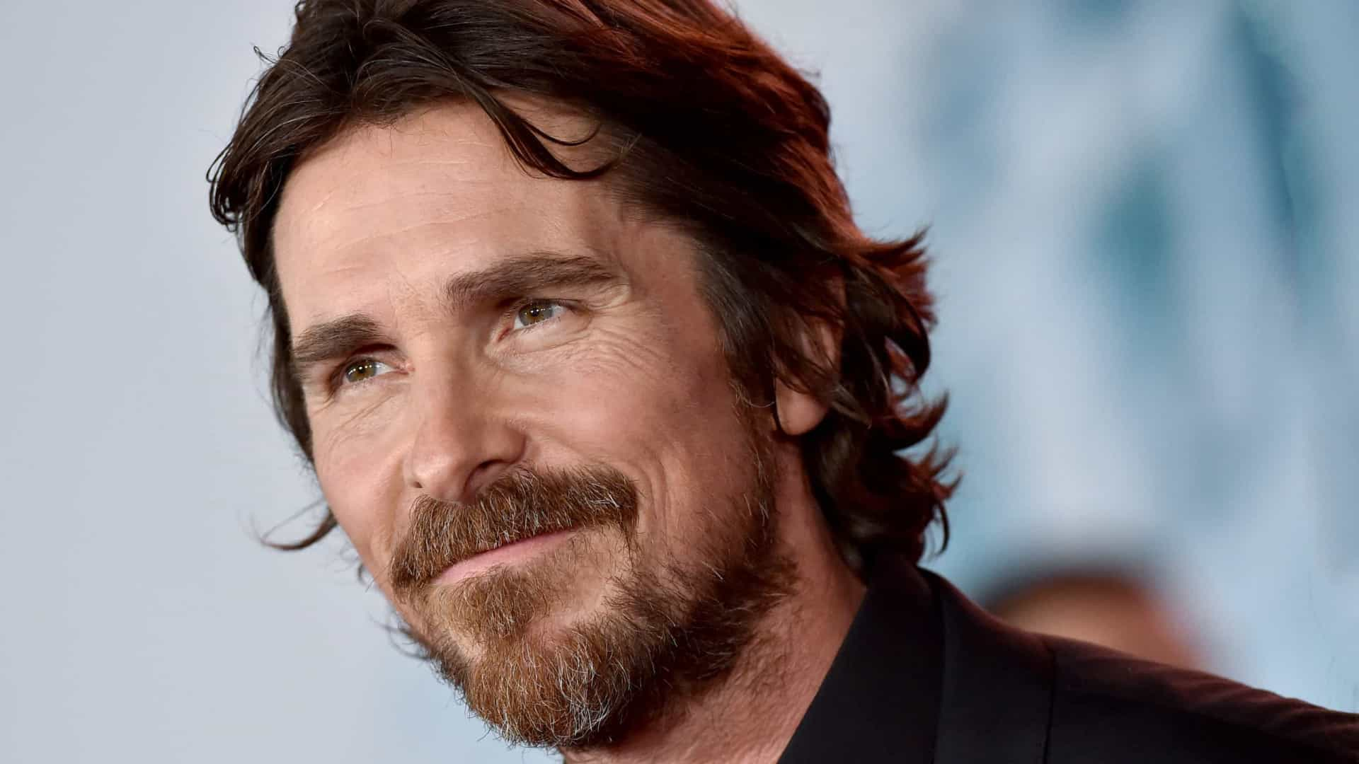 Christian Bale é confirmado em suspense da Netflix que terá Edgar Allan Poe como personagem