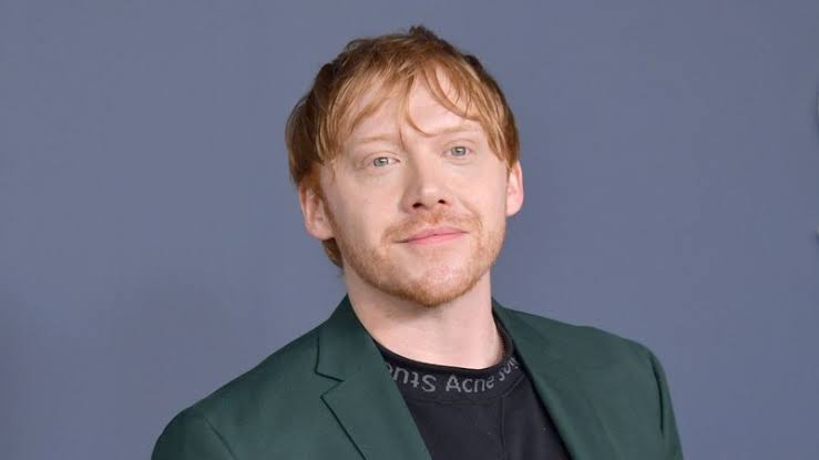 Rupert Grint diz que 10 anos de Harry Potter foi sufocante