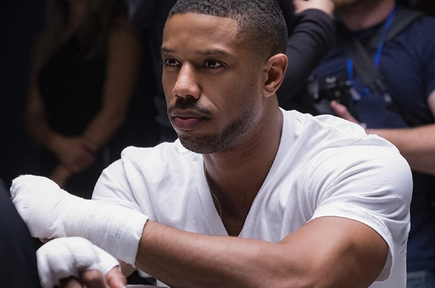 Sem dublê, Michael B. Jordan entrou em carro em chamas em seu novo filme, confira!