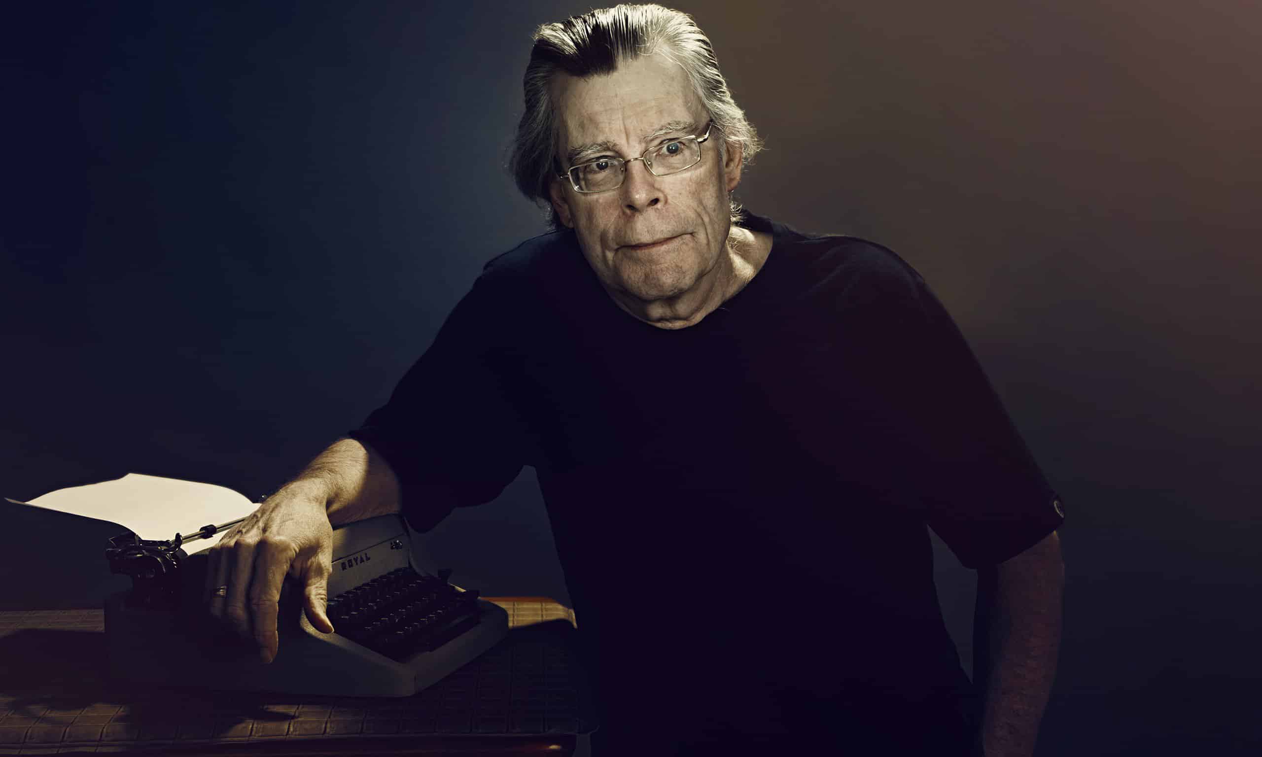 Stephen King desabafa sobre como o sucesso de ”Carrie” ajudou a luta de sua mãe contra o câncer