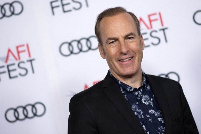 “Estou ótimo”, conta Bob Odenkirk após sofrer um ataque cardíaco no set