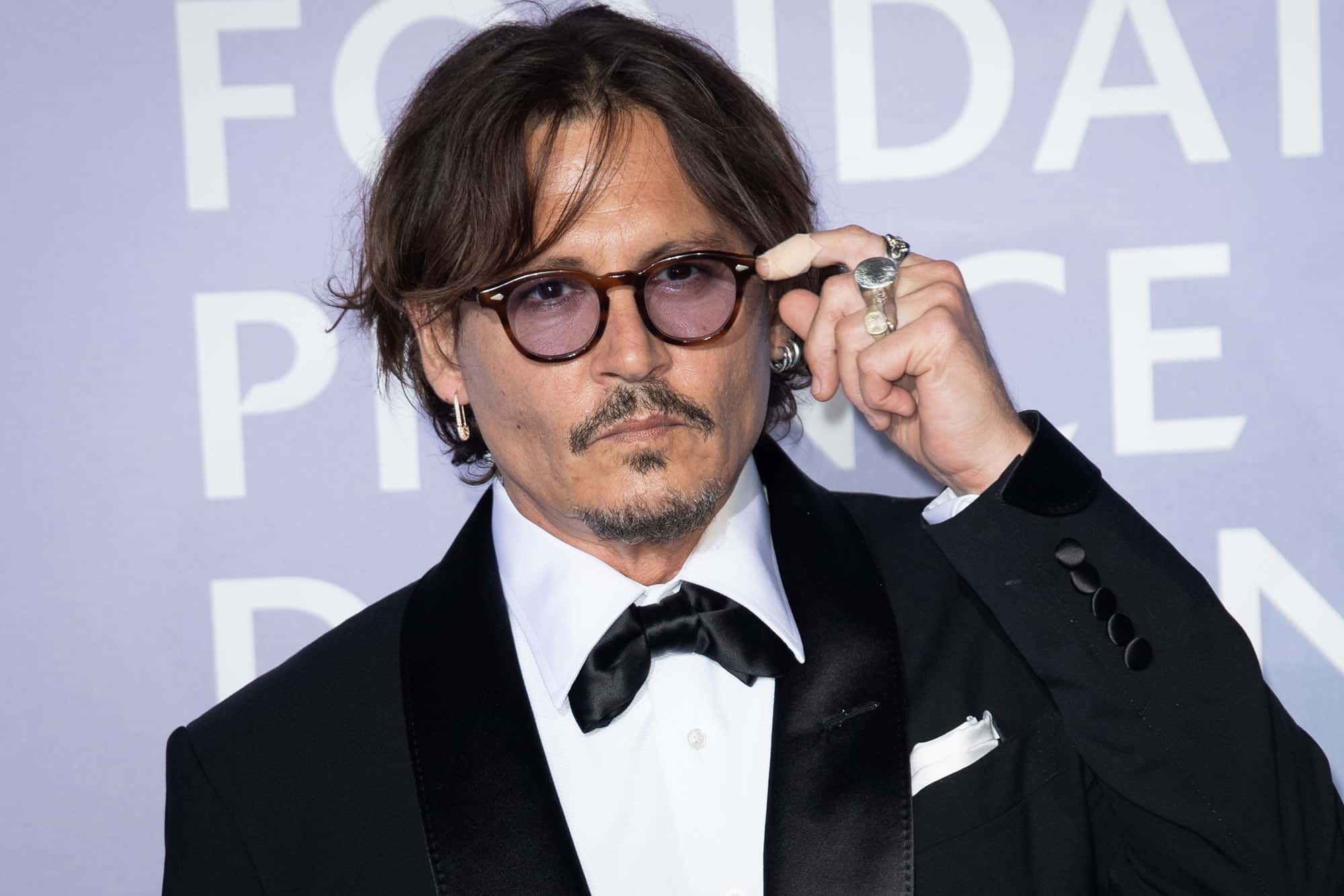 Johnny Depp interpretará personagem controverso em novo filme