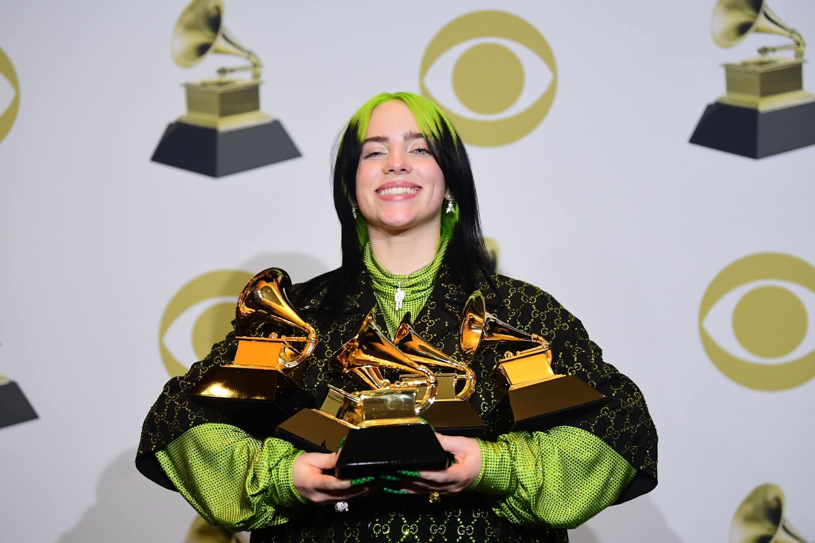 Oscar 2022 | Cerimônia terá show de Billie Eilish e negocia com Beyoncé