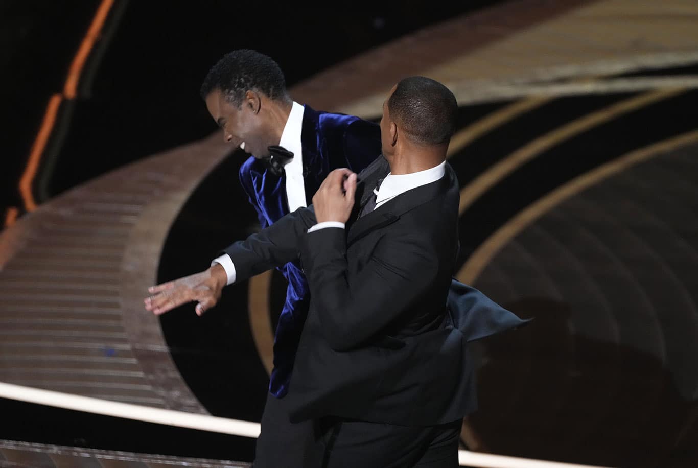 Will Smith comenta tapa do Oscar pela 1ª vez