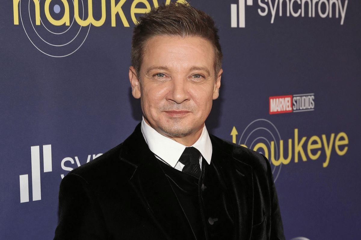 Jeremy Renner tentava salvar sobrinho quando sofreu acidente, segundo relatório da polícia