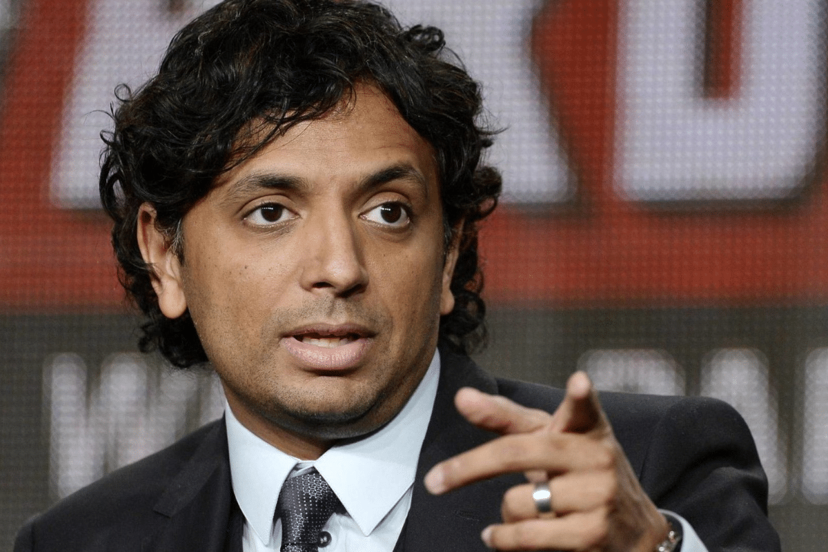 M. Night Shyamalan assina contrato com a Warner e anuncia seu próximo filme para 2024