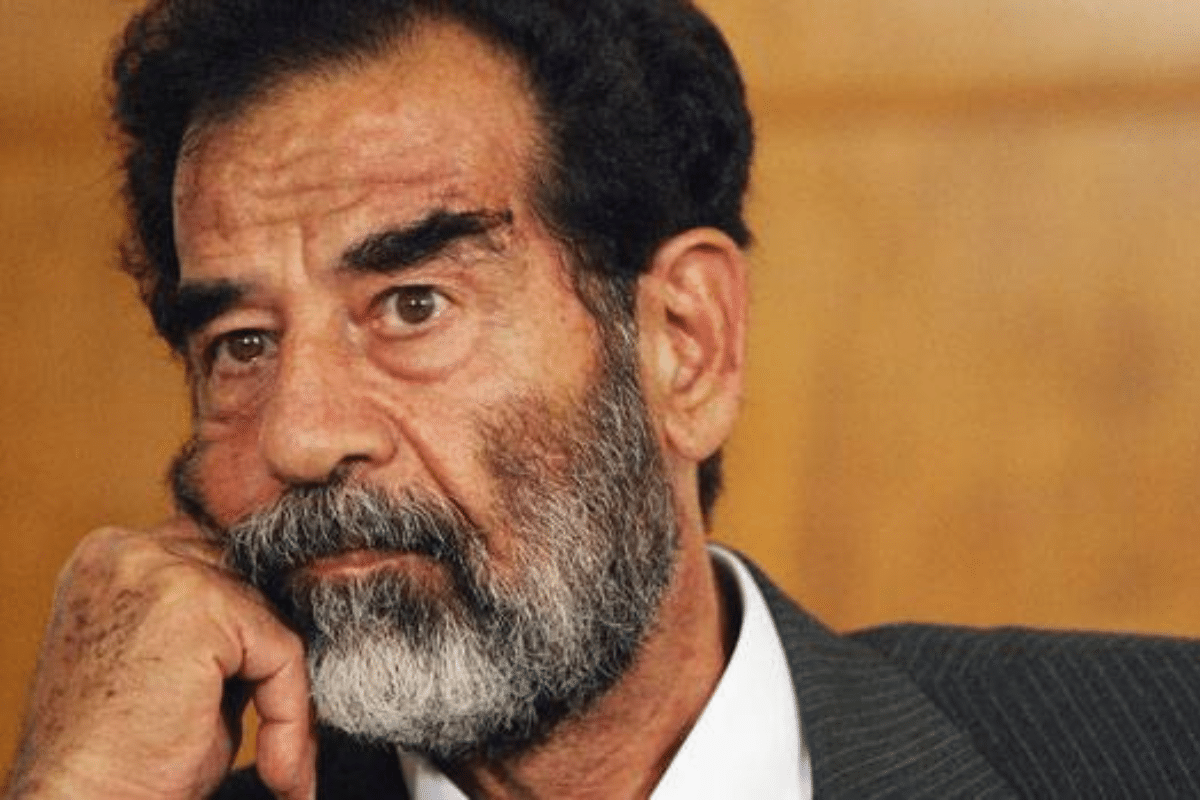 Cinebiografia de Saddam Hussein terá direção de Johan Renck, diretor de Chernobyl