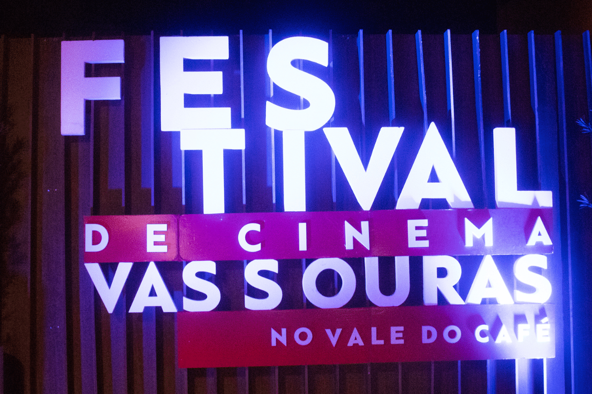 Festival de Cinema de Vassouras abre com homenagem à Antônio Pitanga e diversos discursos políticos