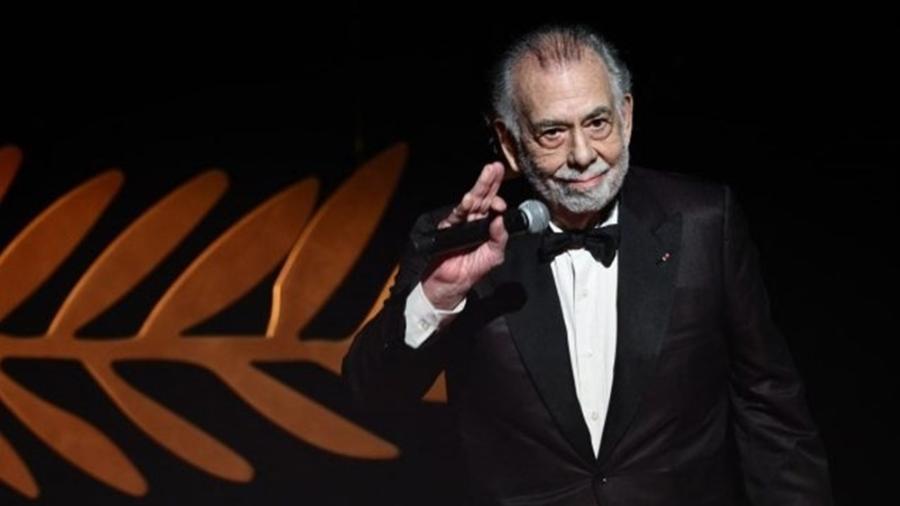 francis ford coppola e acusado de beijar figurantes em set