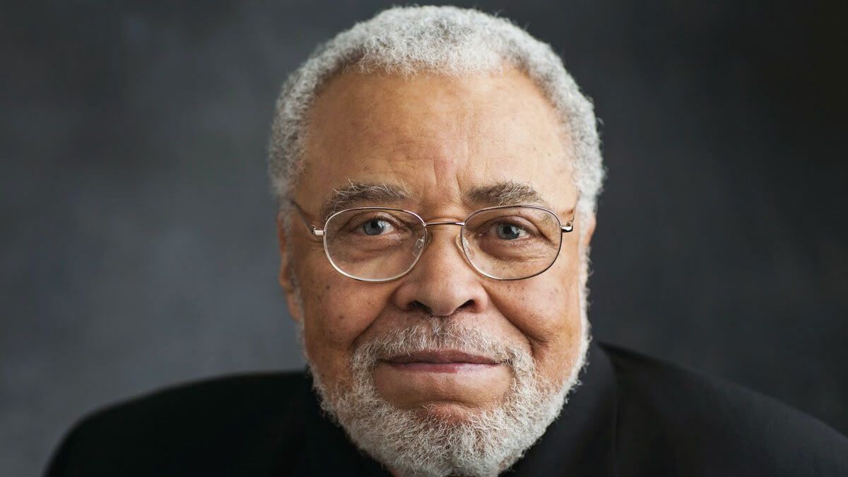 Vida longa ao rei: James Earl Jones morre aos 93 anos