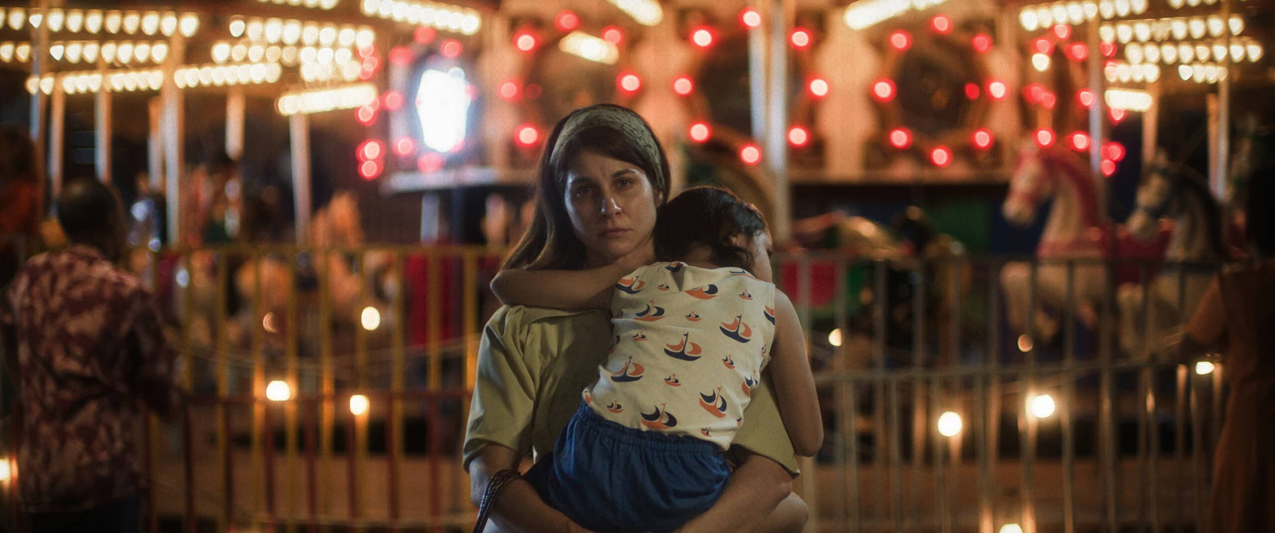 CRÍTICA (FESTIVAL RIO) | Abraço de Mãe constrói terror a partir de relação materna