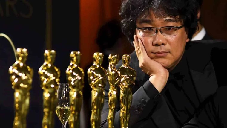 perfect humblebrag bong joon ho apologizes to engravers for all of his oscars 1226895005949845505 f43f8dc9